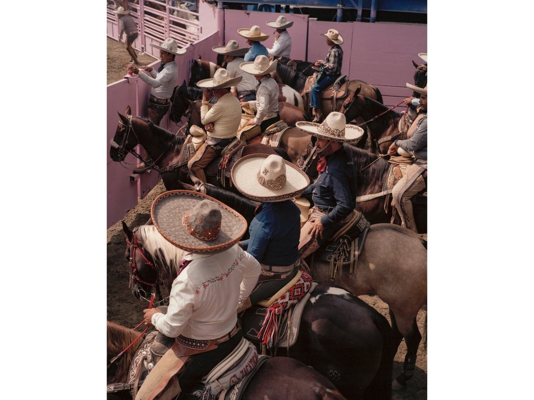 sach anh,  sach hay 2022,  sach anh dep,  sach tranh,  photobook,  nhiep anh anh 6