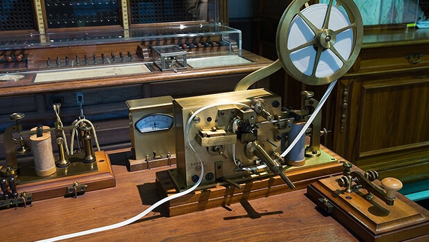 Cong nghe dien bao tao nen the gioi thong tin 'vo thuong vo phat' hinh anh