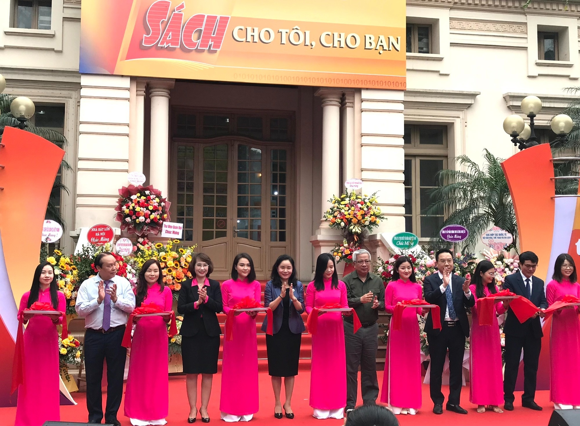 ngay sach van hoa doc anh 2