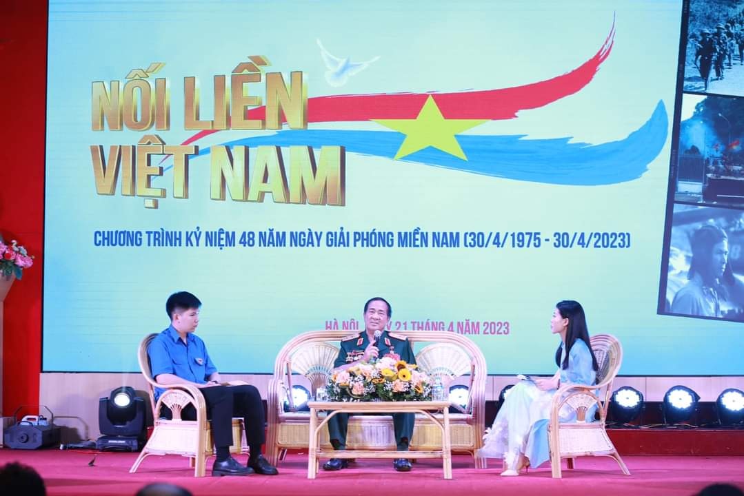 giai phong mien nam anh 2