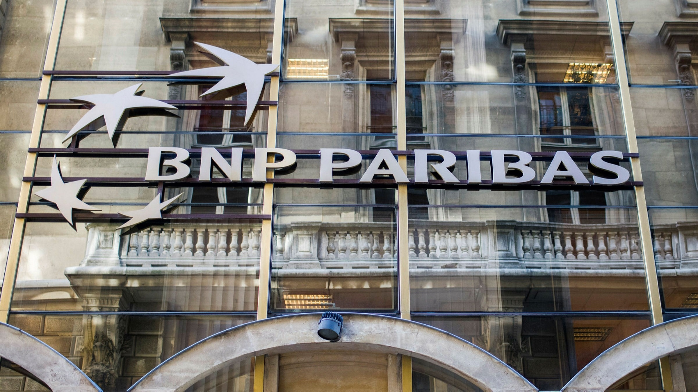 Cuoc cach mang doi moi tai chinh tai Phap hinh anh