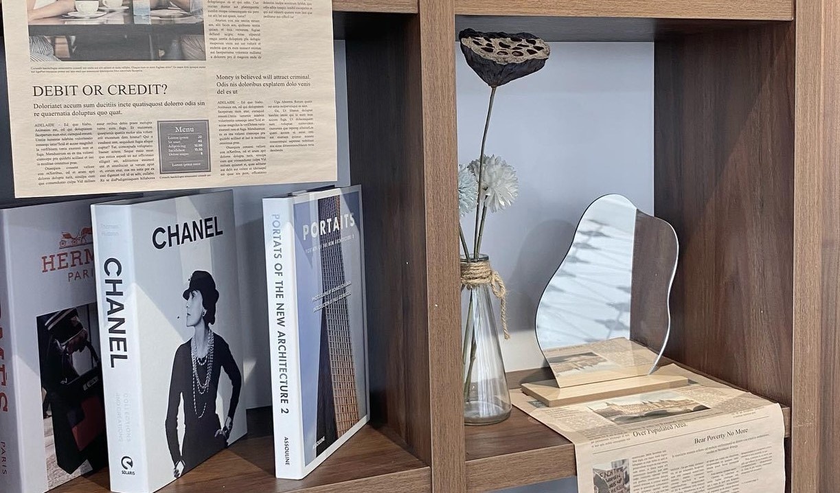 Dung sach mo hinh de trang tri co phai la xau hinh anh