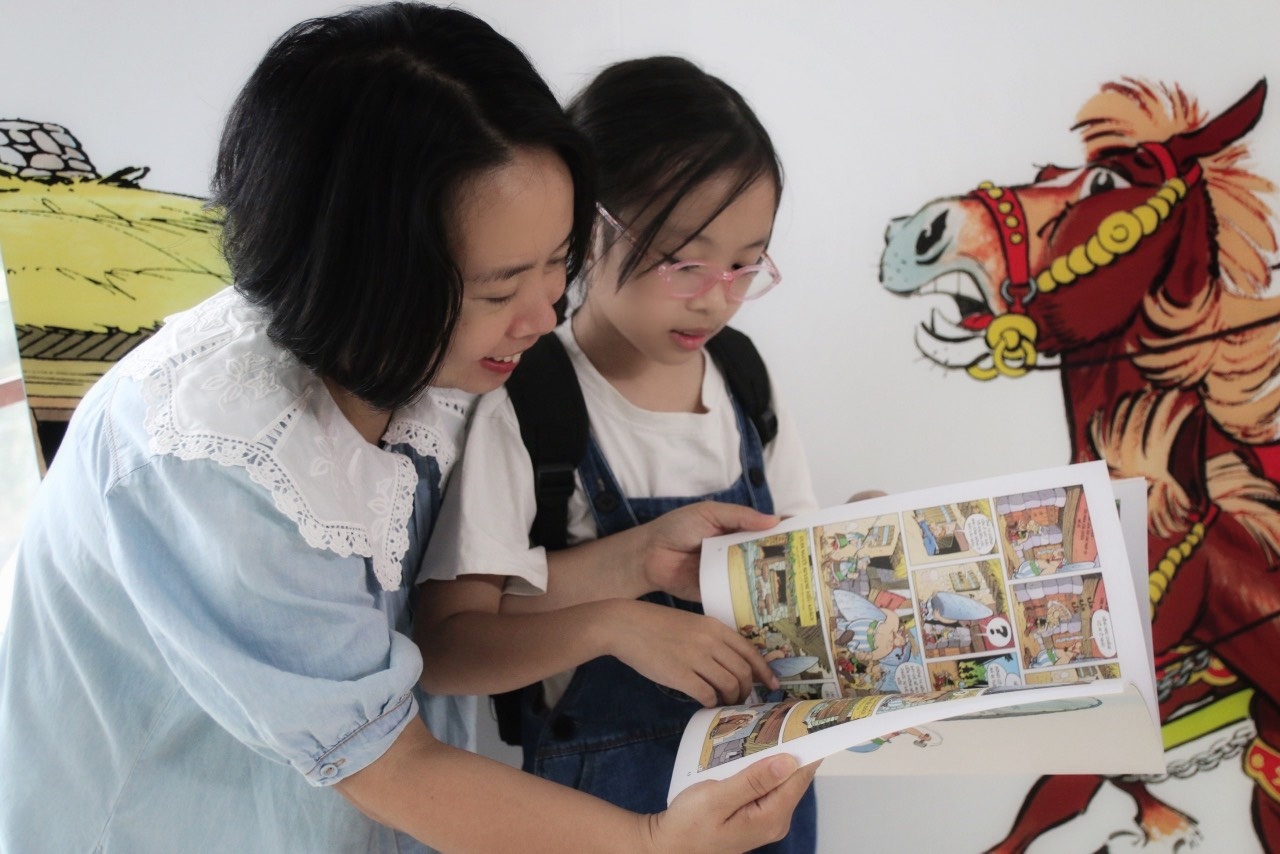 Dong truyen tranh Phap, Bi chinh phuc doc gia Viet hinh anh