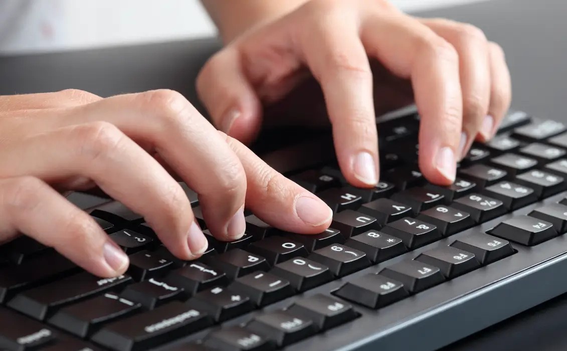 Trat tu ban phim ngay nay bat nguon tu dau? hinh anh