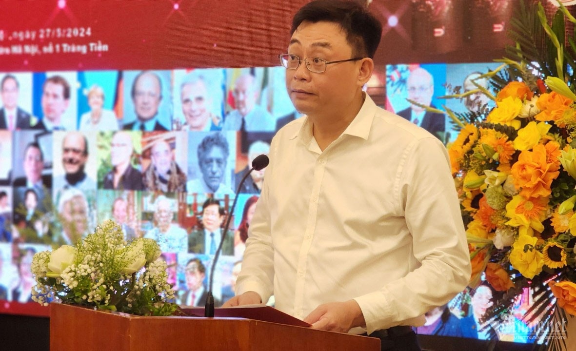 manh ghep Quan vuong anh 1