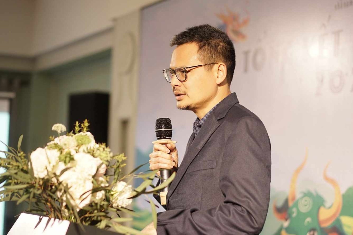 Nha Nam va ong Nguyen Nhat Anh gui don to cao tac gia Dang Hoang Giang hinh anh