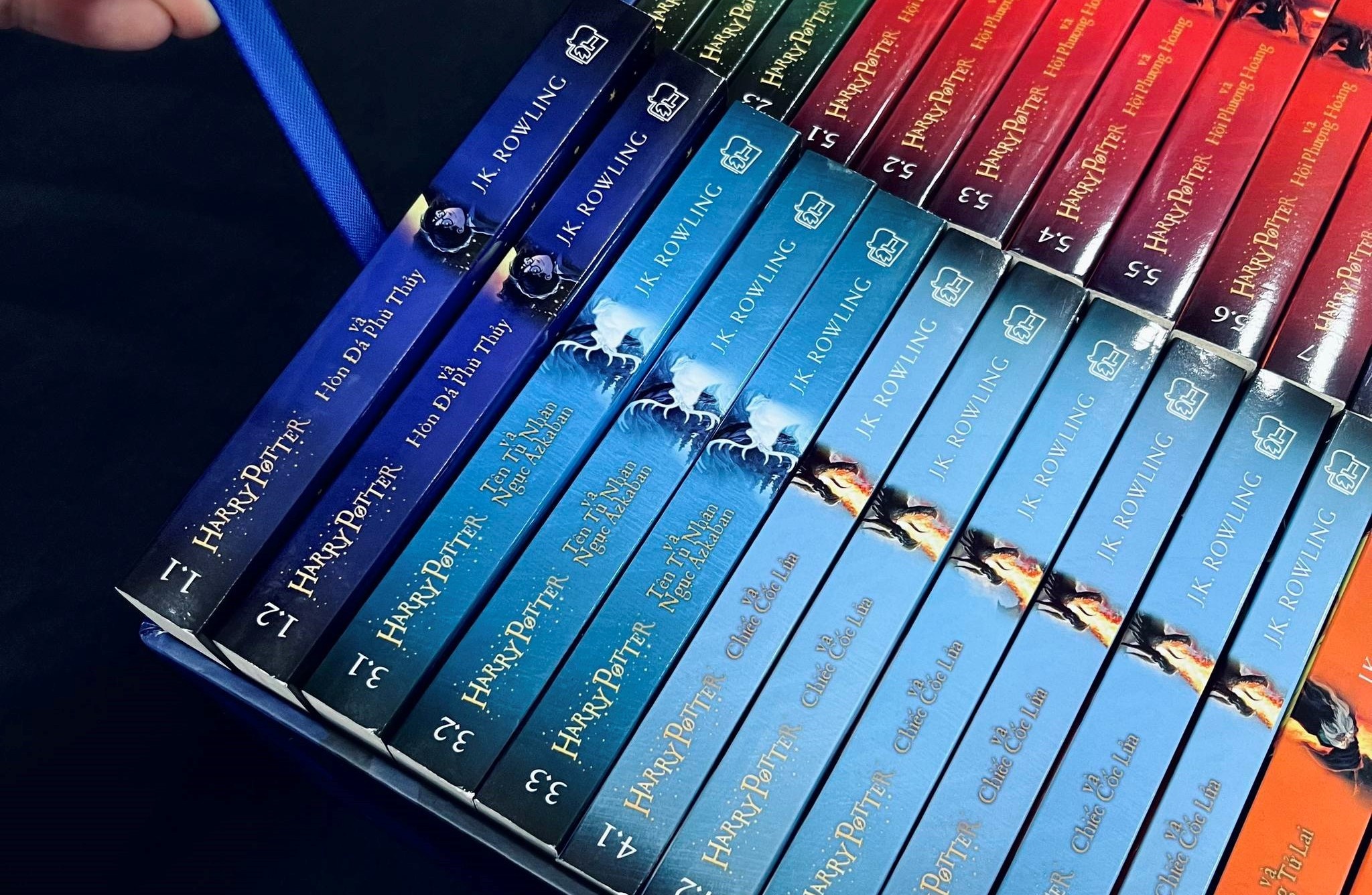 Doc gia nong long doi boxset 'Harry Potter' phien ban bo tui hinh anh