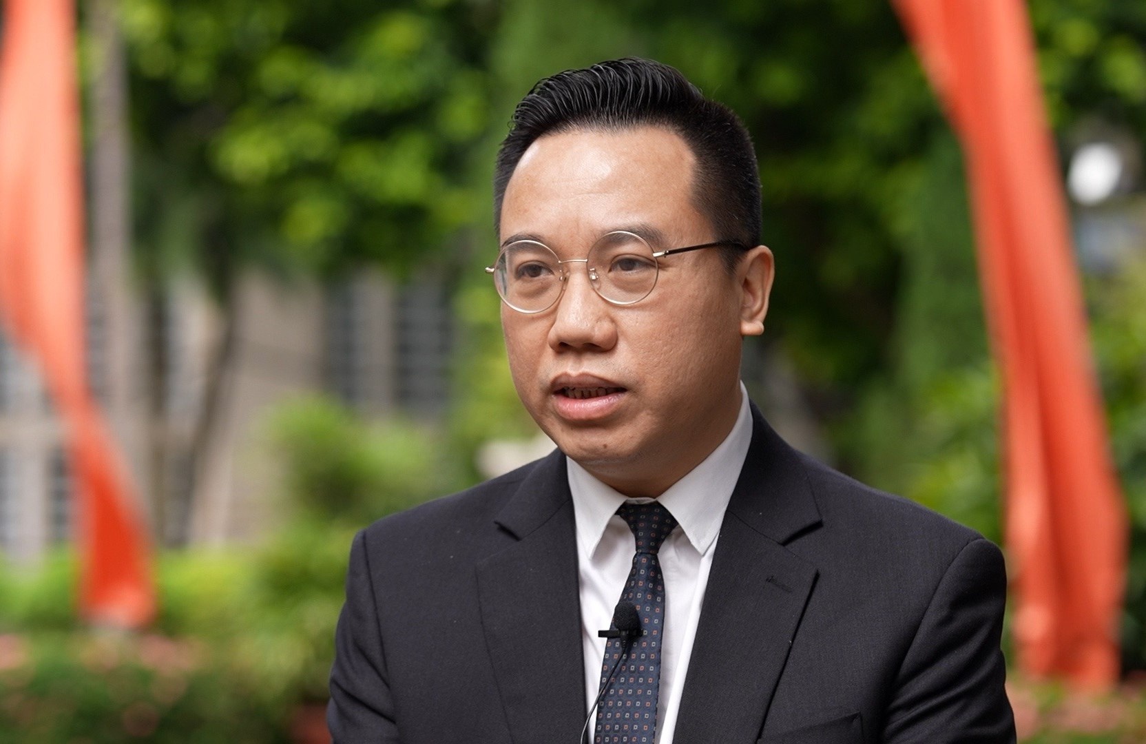 Buoc di tat yeu cua xuat ban Viet hinh anh