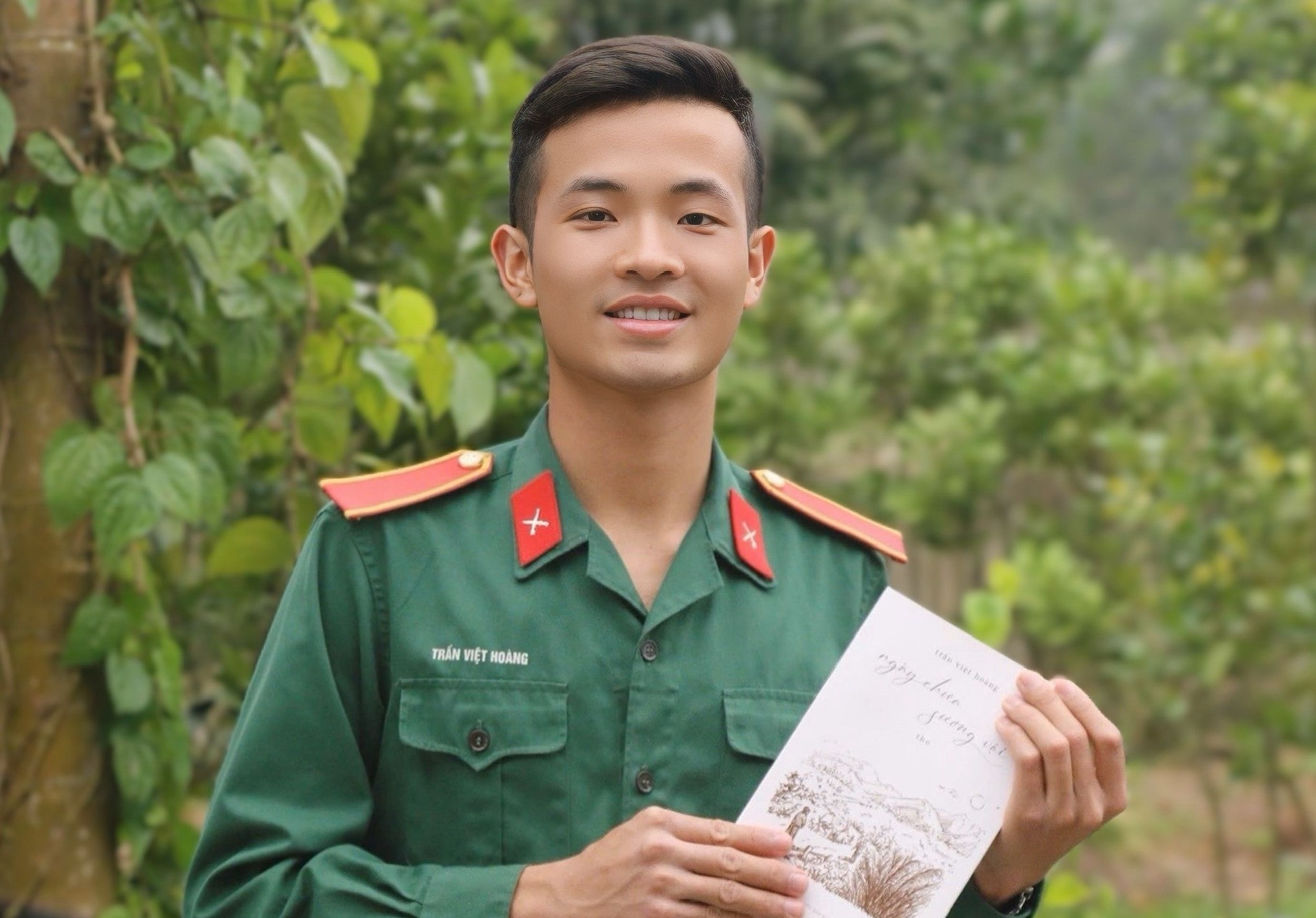 Nha tho tre danh dum tien lam them de in sach hinh anh