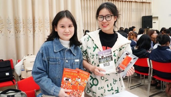 Kham pha ban than va van hoa qua doc sach hinh anh