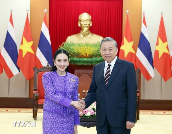 Tong Bi thu anh 2