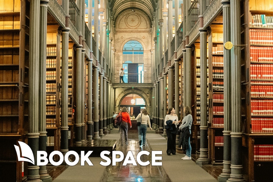 Thu vien 164 tuoi duoc vi nhu the gioi Harry Potter hinh anh