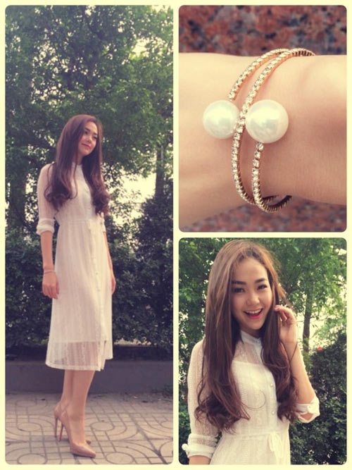 Minh Hằng là một cô nàng thường xuyên biến hóa hình ảnh với cây trắng. Khi cô ăn mặc rất dịu dàng, nữ tính...