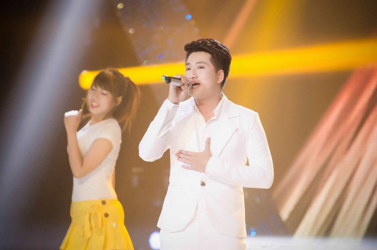 Nghi an thi sinh X Factor lam lo ket qua khi thi SMDH hinh anh