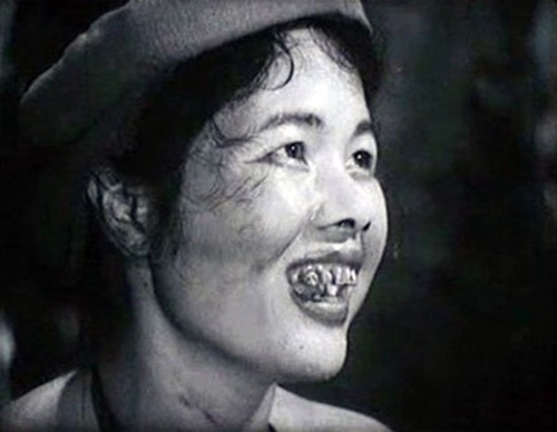 'Huyen thoai' Thi No va moi tinh dau cay dang voi Chinh Huu hinh anh