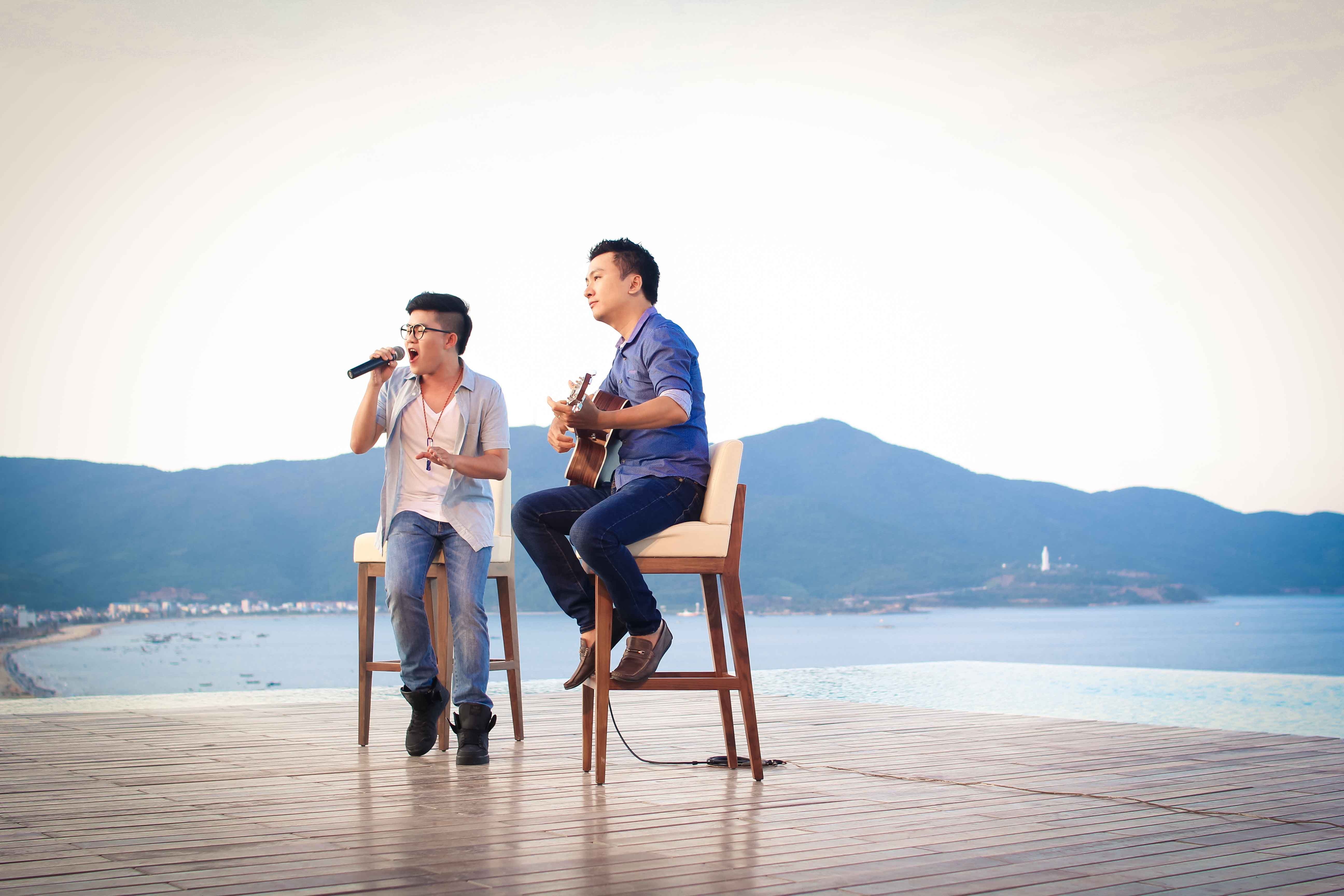 Unchained melody - Chi Thanh hinh anh