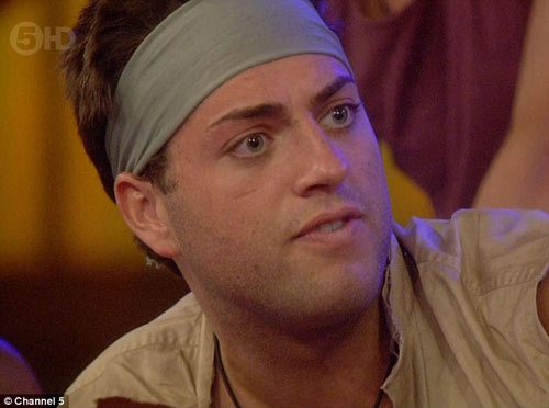 Cap doi 'may mua' tren truyen hinh bi tay chay hinh anh