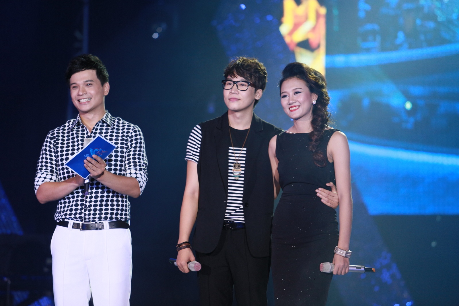 Huy Tuan: 'Thi sinh SMDH hat tot do ca khuc cua toi qua hay' hinh anh