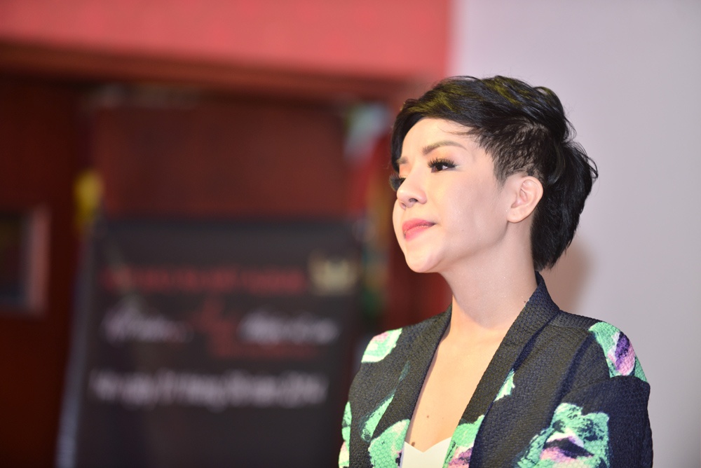 Minh Chuyen tiet lo chuyen tung bi lua khi lam album dau tay hinh anh