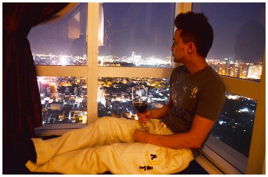 Vài năm trước, Cao Thái Sơn chuyển về một căn chung cư cao cấp tại Quận 7 - TP.HCM. Căn hộ này từng khiến anh gặp nhiều rắc rối với nghi án lừa tình - tiền của một Việt kiều ở Mỹ ddeermua nhà. 