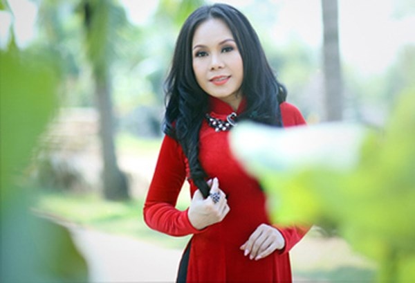 Viet Huong: 'Cuoi cho nguoi, khoc cho minh' hinh anh