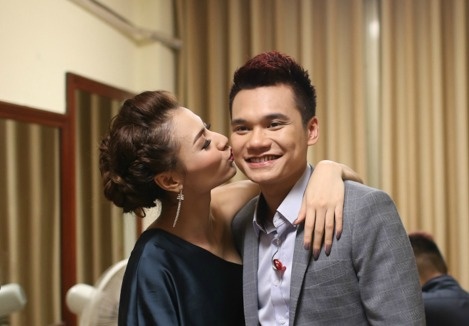 Hong Que ke vai, hon ma Khac Viet hinh anh