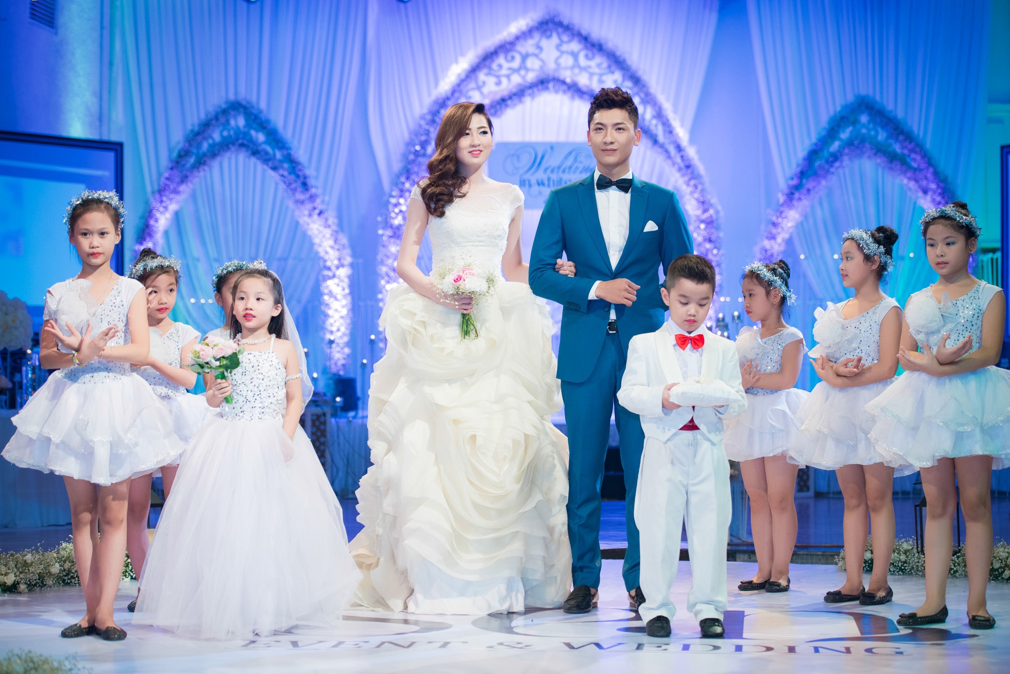 A hau Tu Anh thich thu khi thu lam co dau hinh anh