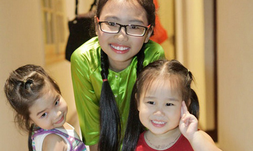 Hinh anh gan gui cua sao Viet va fan nhi hinh anh