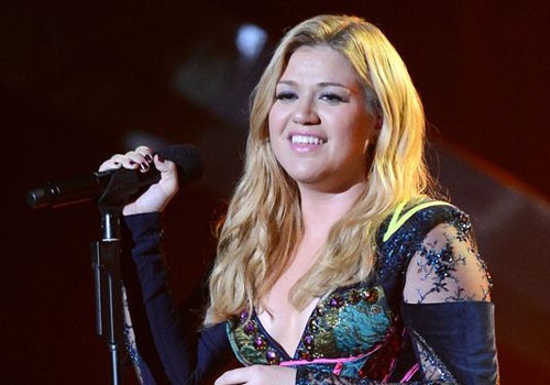 Kelly Clarkson se bieu dien tai chung ket Hoa hau Viet Nam hinh anh