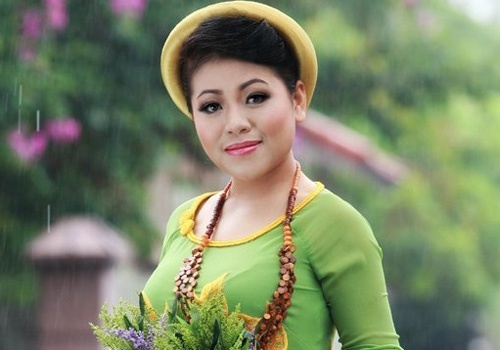 Anh Tho - Phuong Thao cung nhau tai hien hinh anh gai que hinh anh