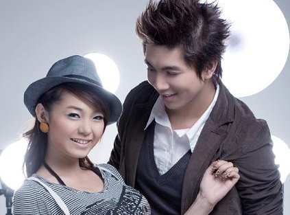 Nhung sao nam bi che trach vi cach ung xu voi tinh cu hinh anh