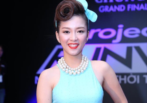 Dinh Huong xin loi My Tam vi lo loi che MV moi 'tham hoa' hinh anh
