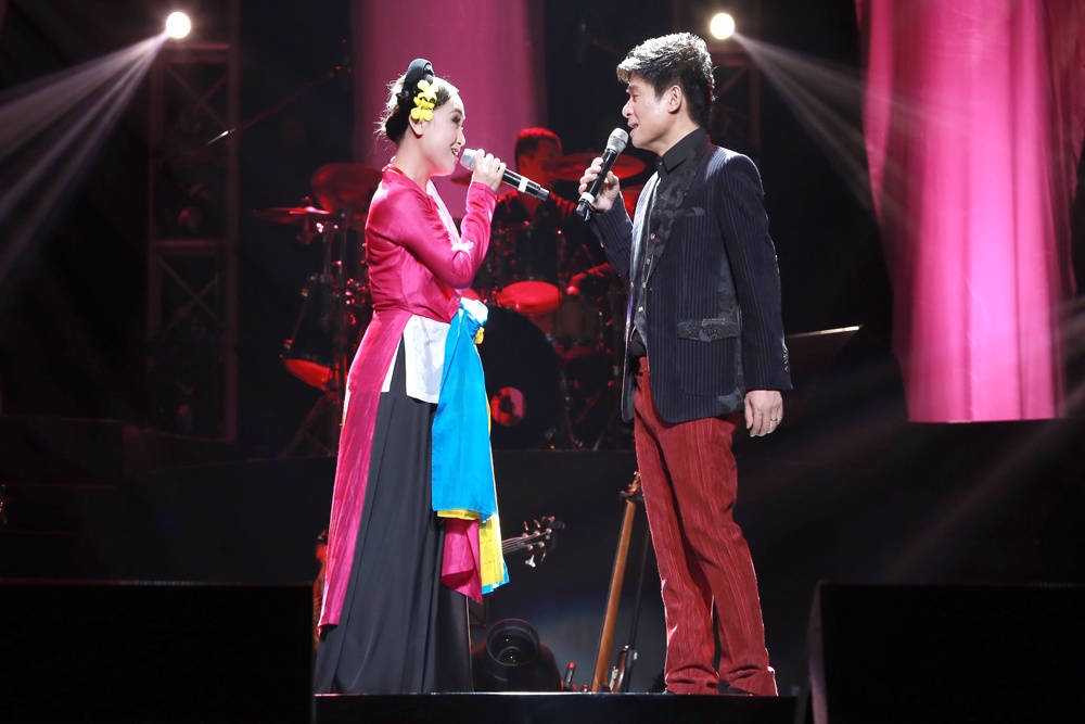 Tan Minh thang hoa trong liveshow de doi hinh anh