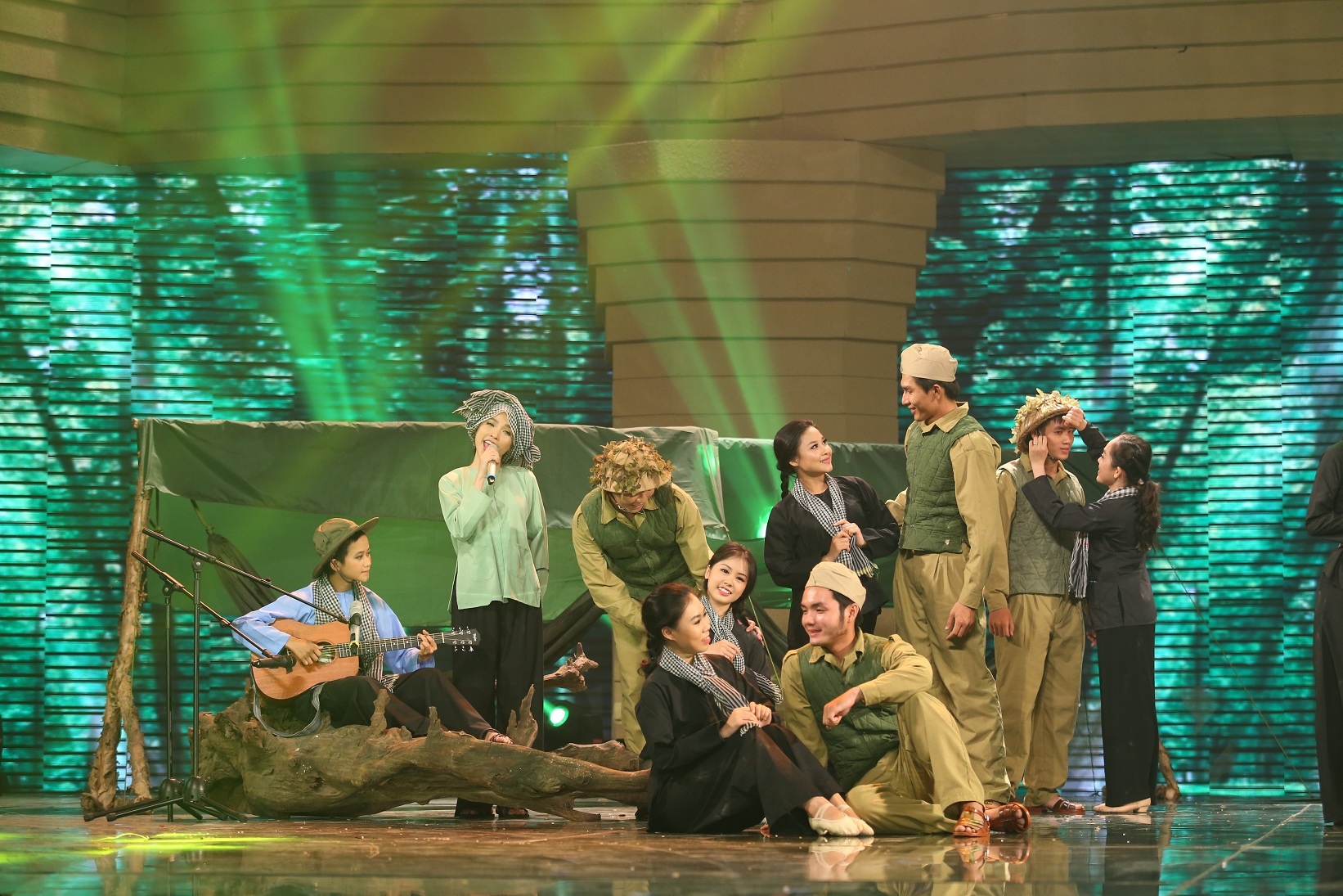 Nhac rung - Le Cat Trong Ly & Hien Thuc hinh anh