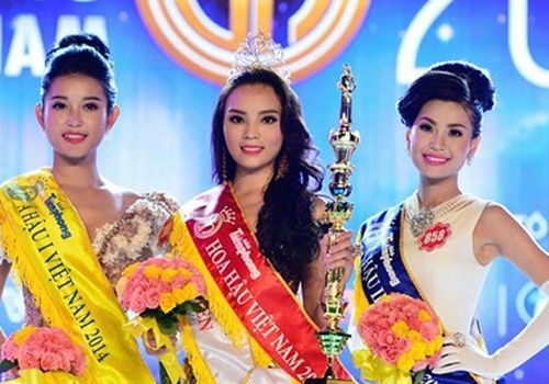 Cuoc chien hau truong: Hoa hau phai khong 'ti vet' hinh anh