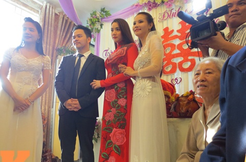 Trang Nhung: 'Toi chua tim thay tat xau cua chong' hinh anh