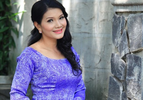 Kieu Trinh: Nu dien vien co cuoc doi ly ky hon ca phim hinh anh