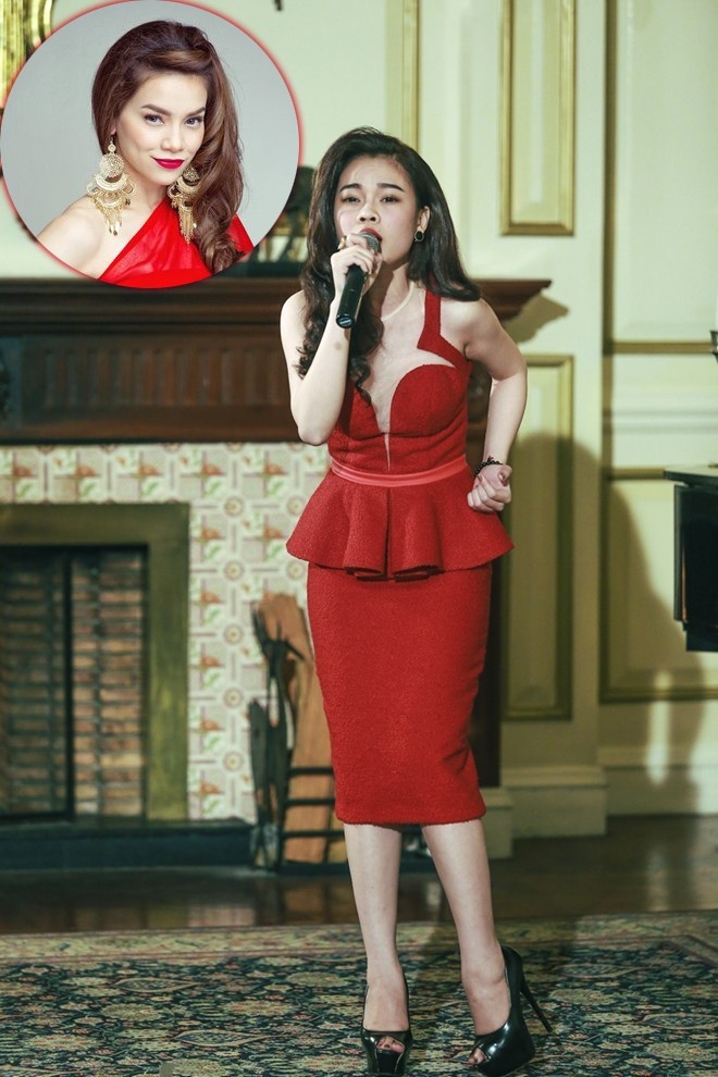 Trong suốt quá trình thi Nhân tố bí ẩn, Giang Hồng Ngọc nhiều lần xuất hiện trên sân khấu với phong cách giống với Hồ Ngọc Hà, đặc biệt là khi cô biểu diễn ca khúc Vút bay. Điều này đã khiến Giang Hồng Ngọc nhận phải khá nhiều ý kiến chỉ trích, mong muốn cô có thể giữ được cá tính của mình mà không cần làm bản sao của ai khác.