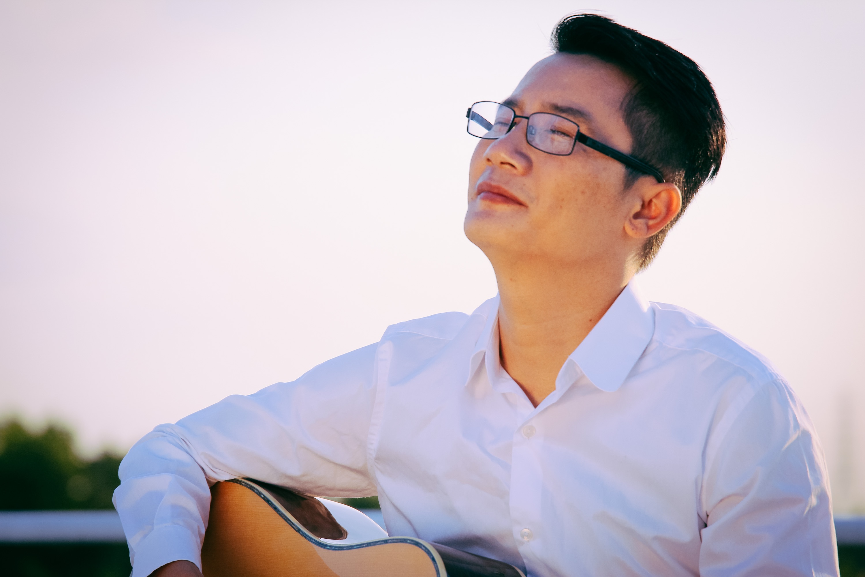 MV Toi muon ve nha - Hoang Bach hinh anh