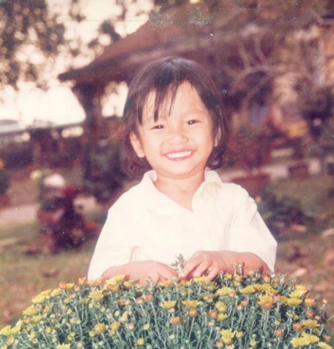 Bi Ù được ba mẹ đưa đi du lịch Đà Lạt dịp Tết năm 1989. Lúc này, cô bé mới được hai tuổi thôi.