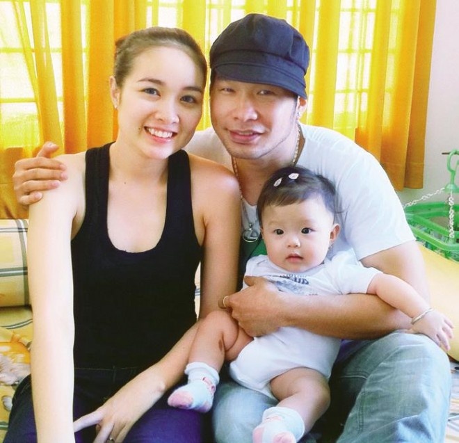Vợ chồng Kiều Trinh – Anh Tuấn và con gái Hạ My.