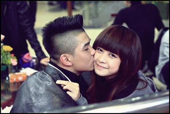 Chuyen tinh on ao cua nhung sao Viet yeu som hinh anh