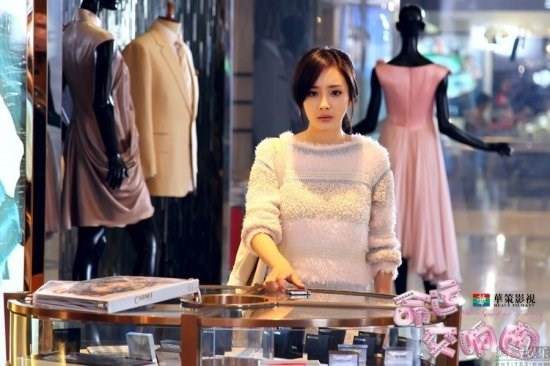 Trong Bản giao hưởng định mệnh, Dương Mịch cũng có tạo hình đẹp như nữ thần.