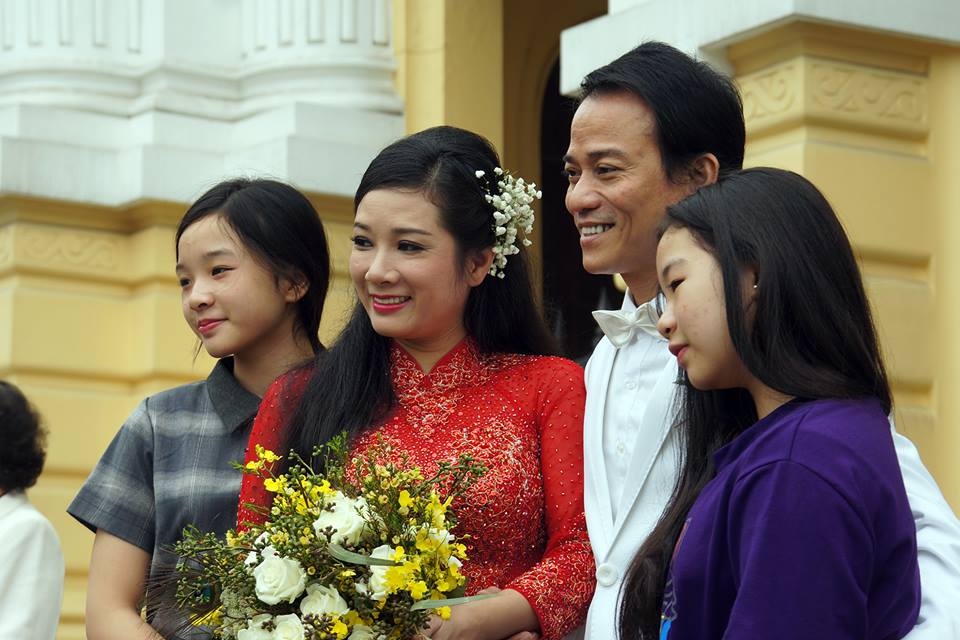 Con gai ben Thanh Thanh Hien trong le ruoc dau hinh anh