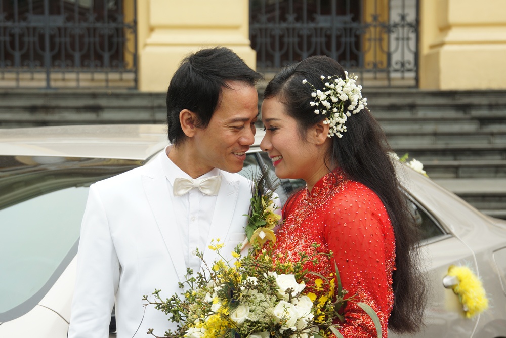 Che Phong, Thanh Thanh Hien om nhau tinh tu trong le don dau hinh anh