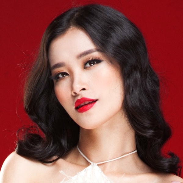 Vi ai? Vi anh - Dong Nhi hinh anh