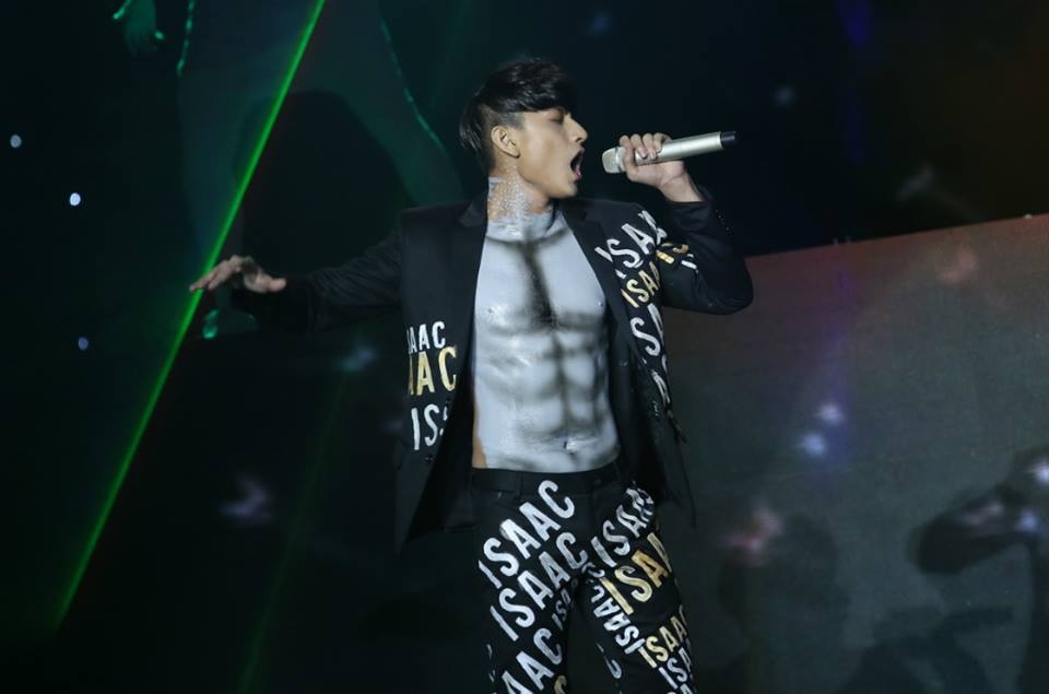 Isaac hat 'Tinh ve noi dau' hinh anh