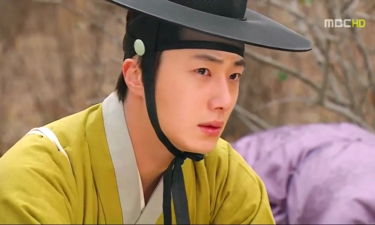 Với tài văn võ phi thường, diện mạo anh tuấn, Yang Myung thừa năng lực để đoạt ngôi vương nếu anh là người có dã tâm. Nhưng Yang Myung lại chọn cuộc sống thanh đạm, tự do tự tại, làm việc thiện vì dân chúng.