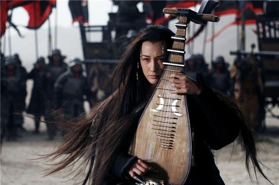 Trong lần đầu tham gia phim cổ trang, Maggie Q gặp rất nhiều khó khăn.