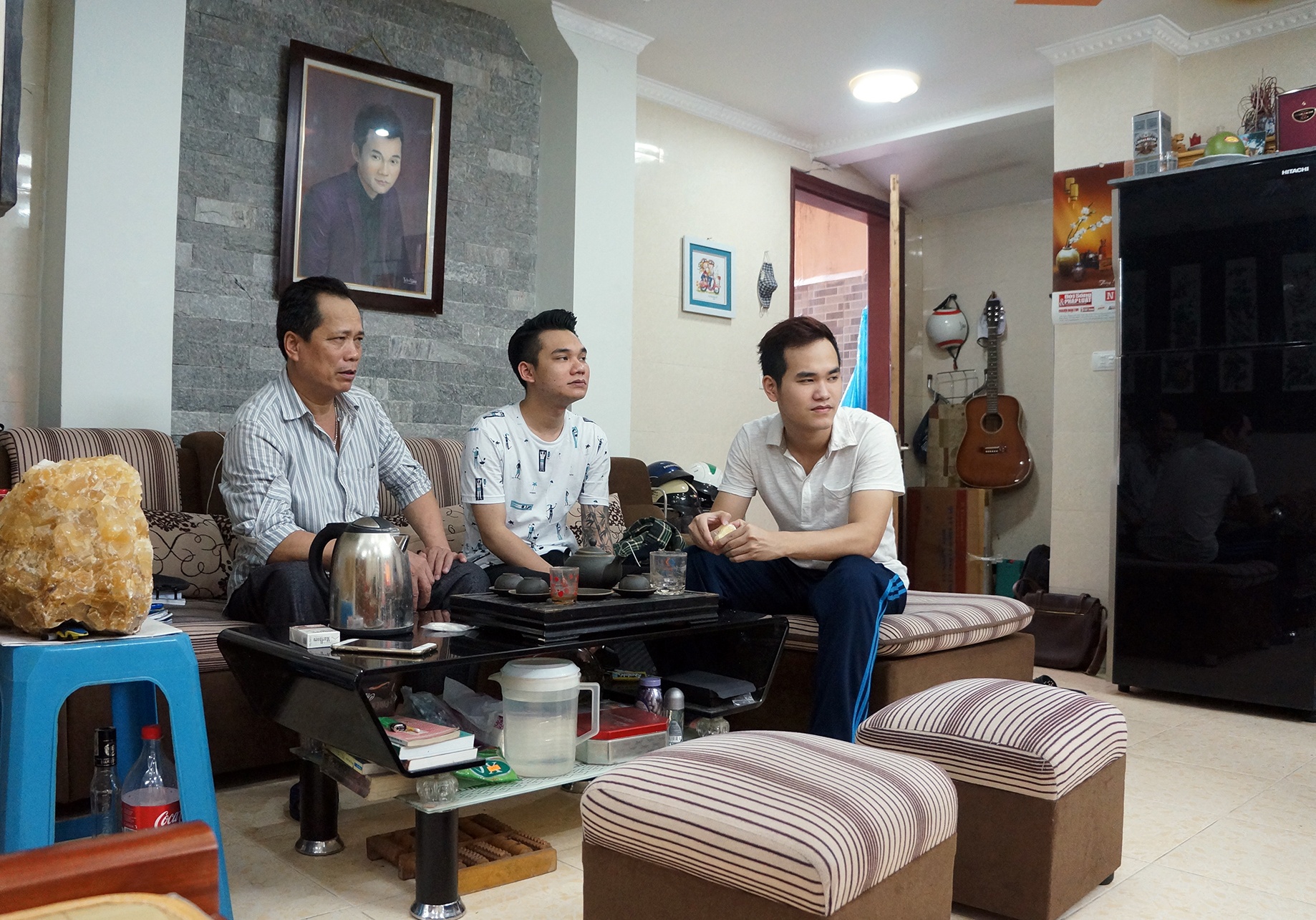 Mot ngay khong chay show cua Khac Viet hinh anh